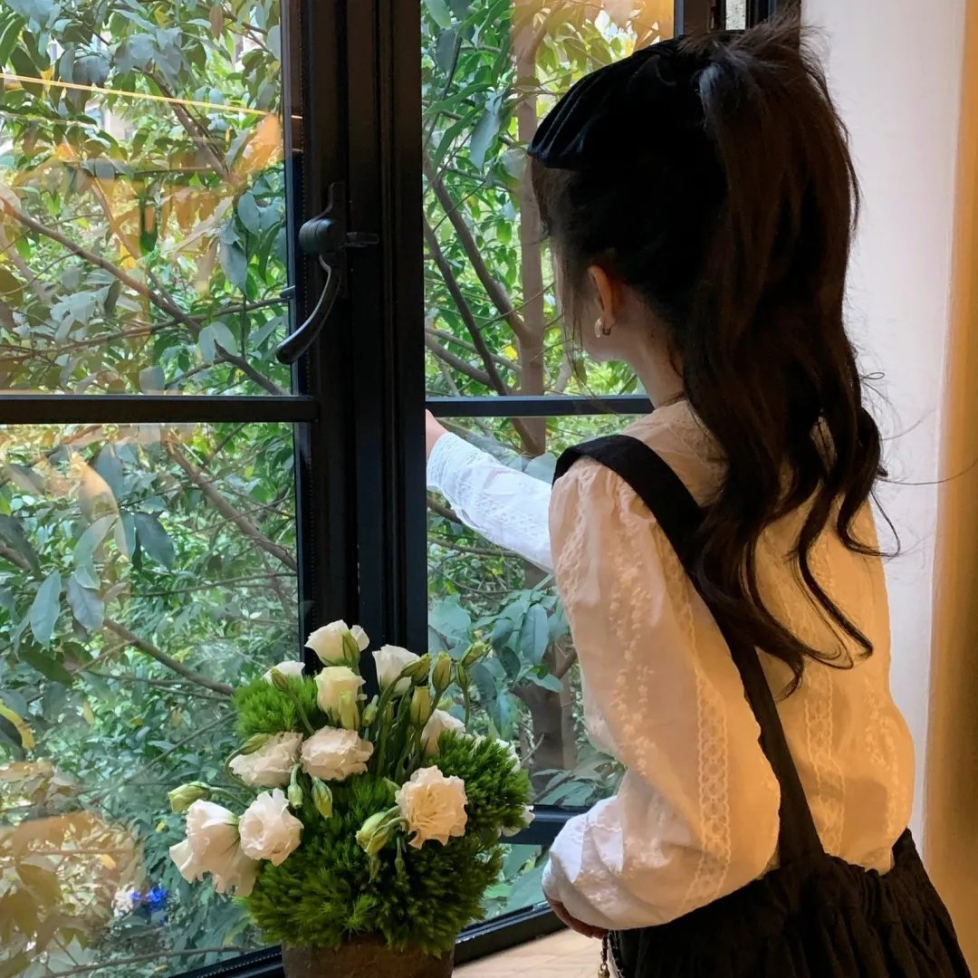 四海一家粤语